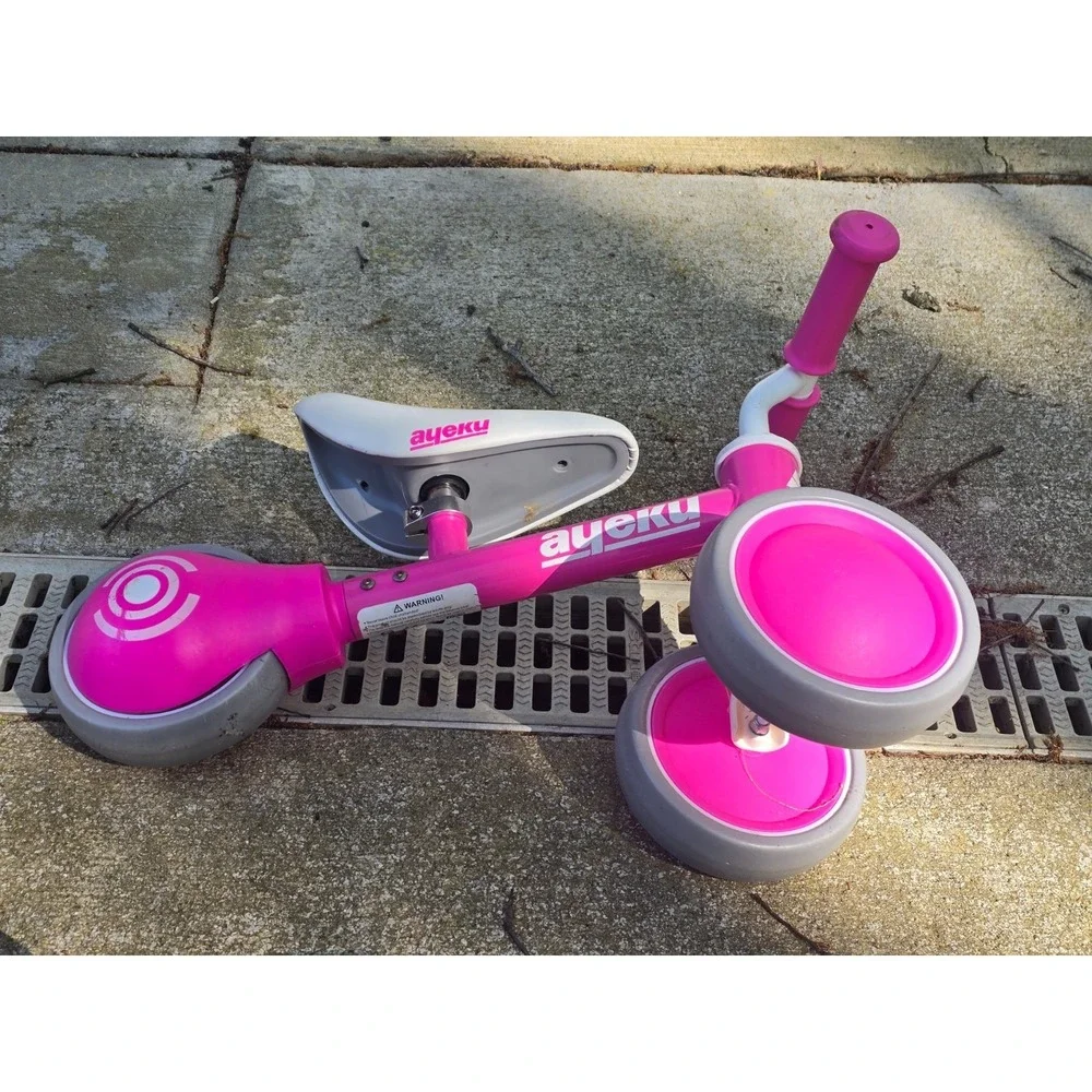 Ayeku Mini Balance Bike for 12-30 Months Toddlers 6 Inch‎ EVA Wheels Pink